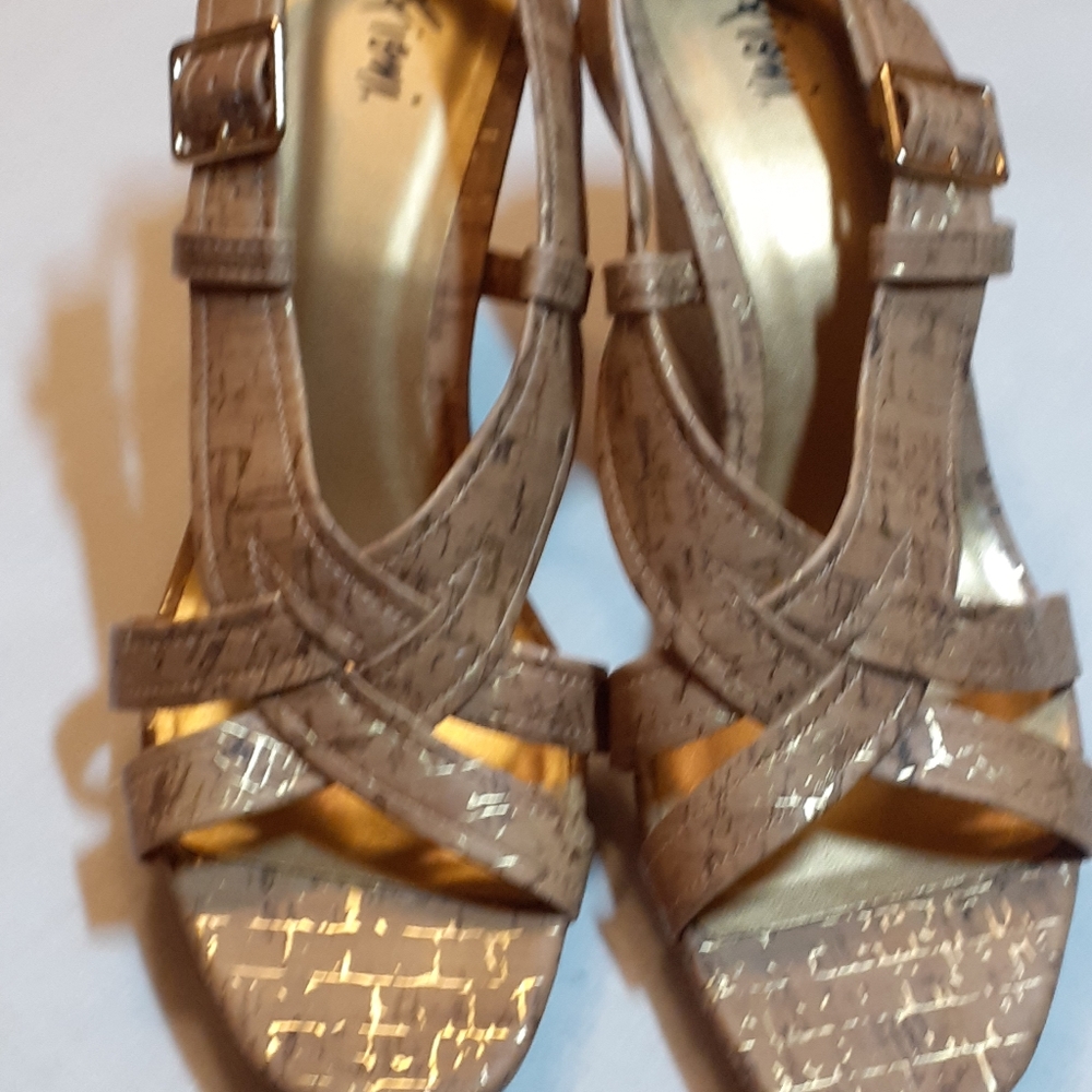 Fioni Women Sandals